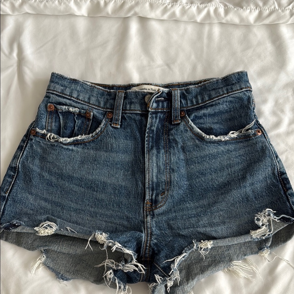 Abercrombie Classic High Rise Mom Shorts